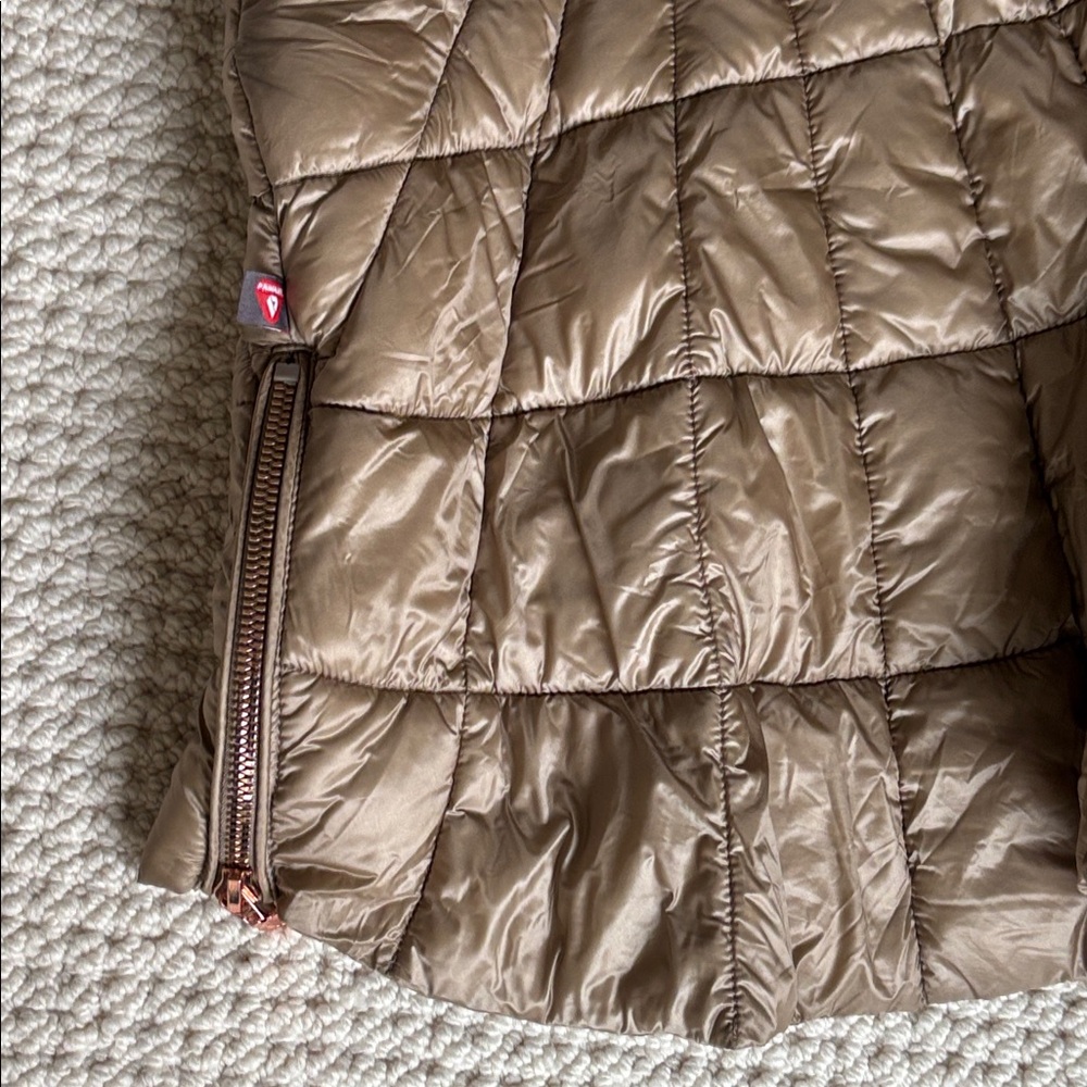 Bernardo Pearlized Primaloft Packable Jacket - image 3